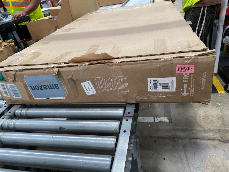 Photo 1 of ****** NO RETURN******** NO REFUND******** BROKEN SCREEN*********Samsung 65-Inch Class The Frame LS03F 4K QLED Smart TV (2025 Model) Slim Fit Wall Mount, Modern Frame Design, NQ4 AI Gen2 Processor, Art Mode, Artful Picture Quality, Samsung Vision AI, Ale