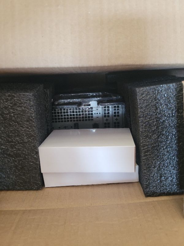 Photo 1 of *SALVAGEABLE*
Dell Optiplex 3060 Desktop Computer | Intel i5-8500 (3.2) | 32GB DDR4 RAM | 1TB SSD Solid State | Built in WiFi | Bluetooth | Windows 11 Professional | Home or Office PC (Renewed)