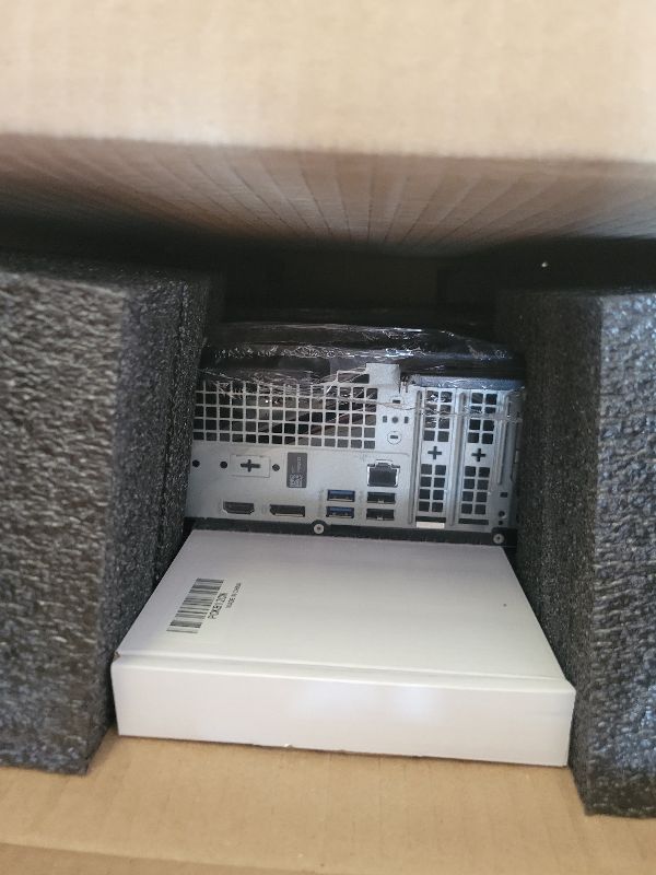Photo 1 of *SALVAGEABLE*
Dell Optiplex 3060 Desktop Computer | Intel i5-8500 (3.2) | 32GB DDR4 RAM | 1TB SSD Solid State | Built in WiFi | Bluetooth | Windows 11 Professional | Home or Office PC (Renewed)