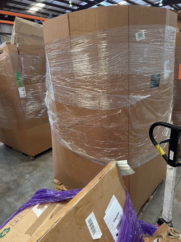 Photo 1 of As in general merchandise pallet
