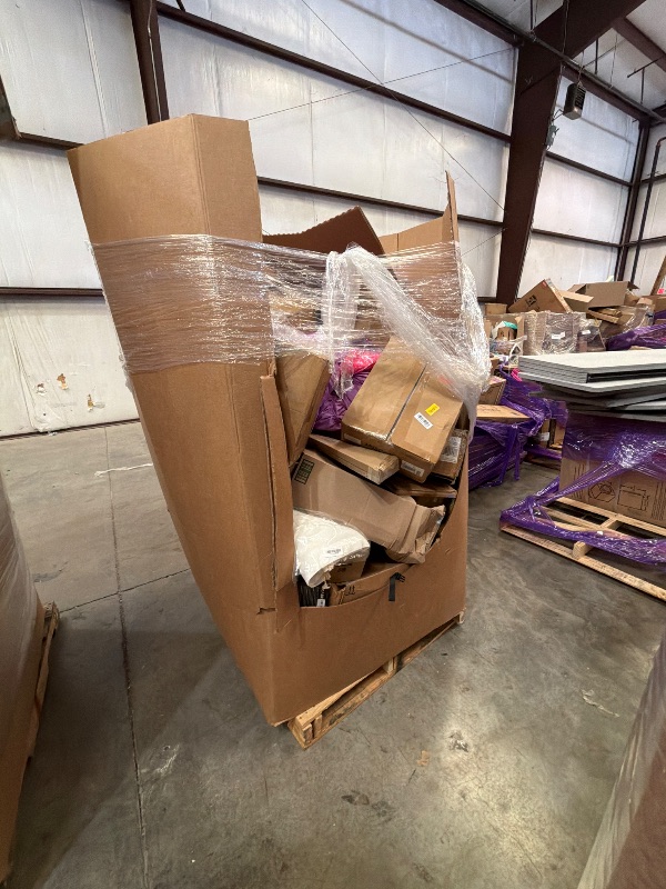 Photo 1 of As in general merchandise pallet