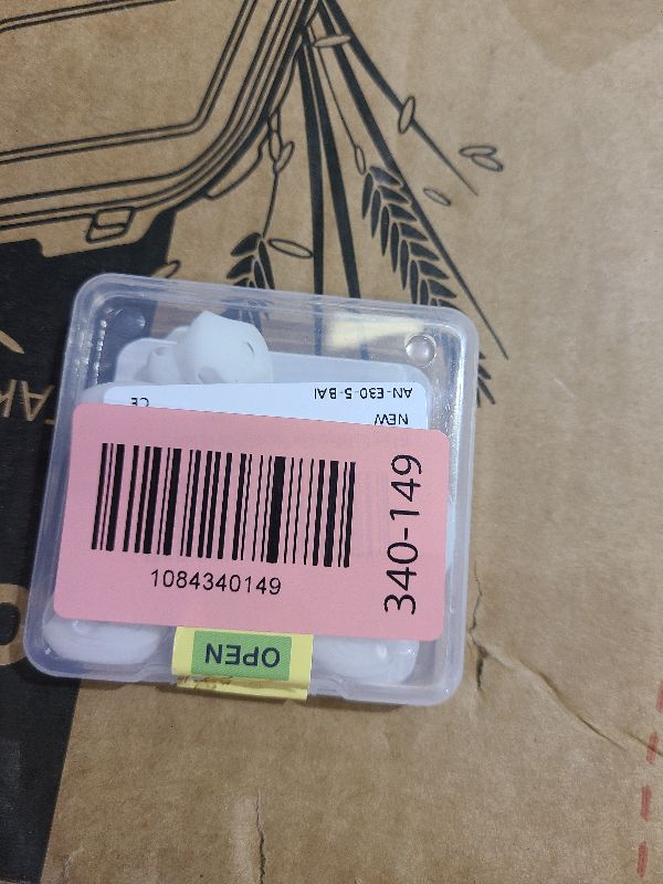 Photo 1 of [5 Pairs] for AirPods 4 Ear Tips Covers Sport Anti Slip Anti Scratche Skin Soft Silicone Eartip AirPods 4 Gen Earbuds Accessories Compatible with Apple AirPods 4th Generation (White)