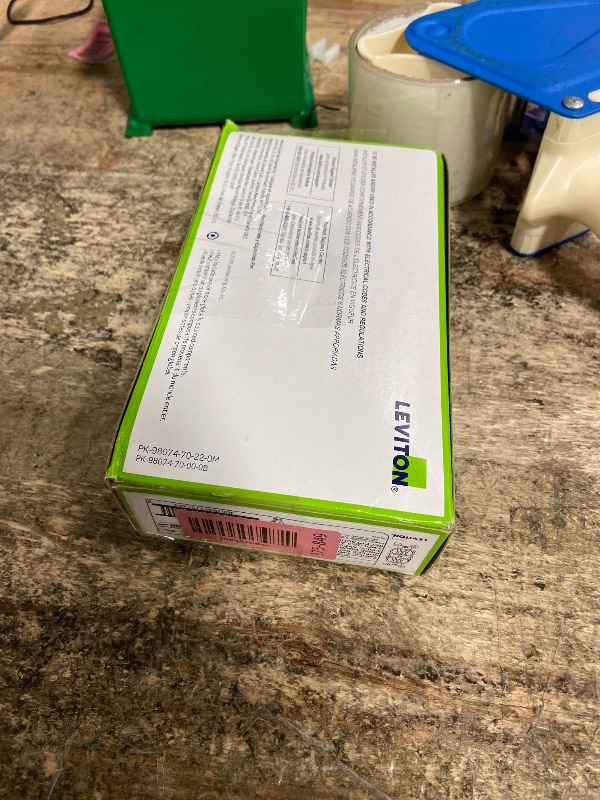 View 1 of 10 pack Leviton 125 volt