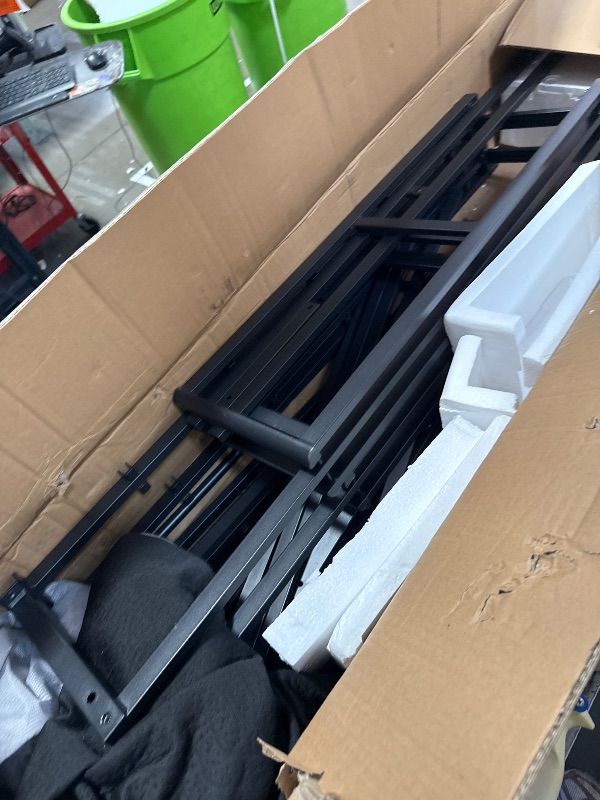 View 2 of ******RETAIL PRICE CHANE $120*********** BLACK METAL BED FRAME UNKNOWN DIMENSION