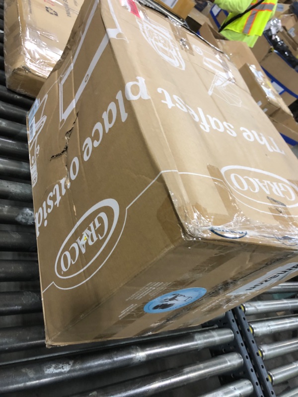 Photo 1 of Graco GoMax Next Gen Travel System