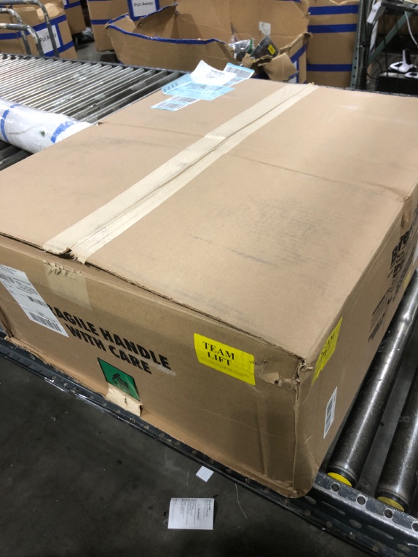 View 2 of Buyers Products Diamond Tread Aluminum Truck Tool Box