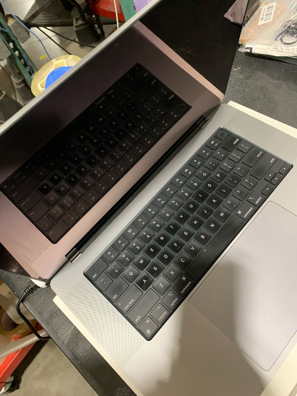 Photo 1 of Apple MacBook Pro 16" M4 Max 48GB RAM 1TB SSD