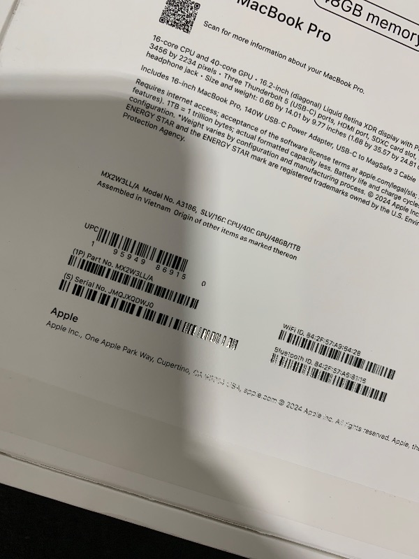 Photo 1 of Apple MacBook Pro 16" M4 Max 48GB RAM 1TB SSD