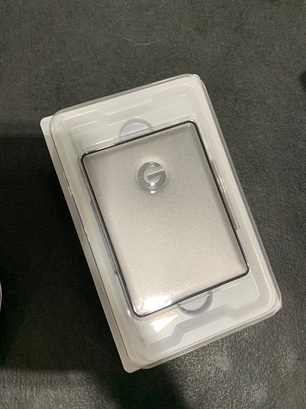 Photo 1 of Western Digital G-DRIVE Mobile USB-C 1TB External Hard Drive
