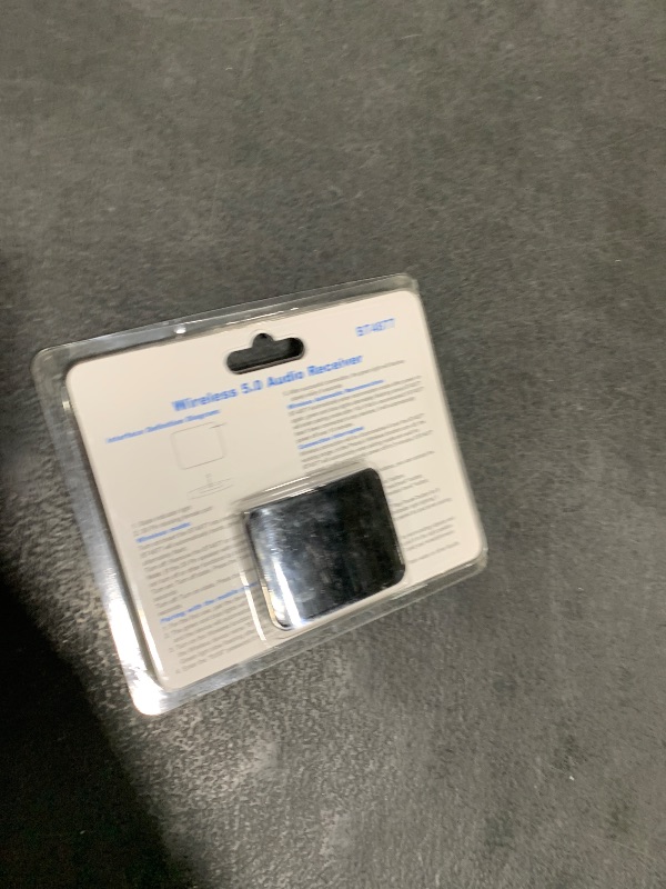 Photo 1 of BUTIAO 30 Pin Bluetooth Adapter for Bose Sounddock