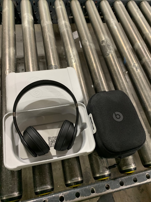 Photo 1 of Beats Solo 4 Wireless On-Ear Headphones - Matte Black