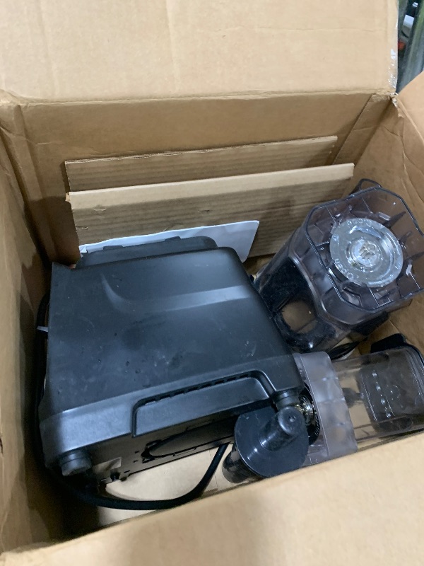 Photo 1 of Aeitto 1800W Blender & Grinder Combo