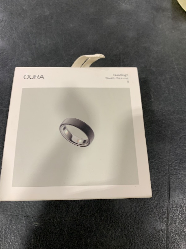 Photo 1 of Oura Ring 5 Smart Ring - Stealth - Size 8