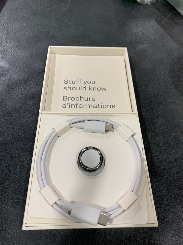 Photo 1 of Oura Ring 5 Smart Ring - Stealth - Size 8