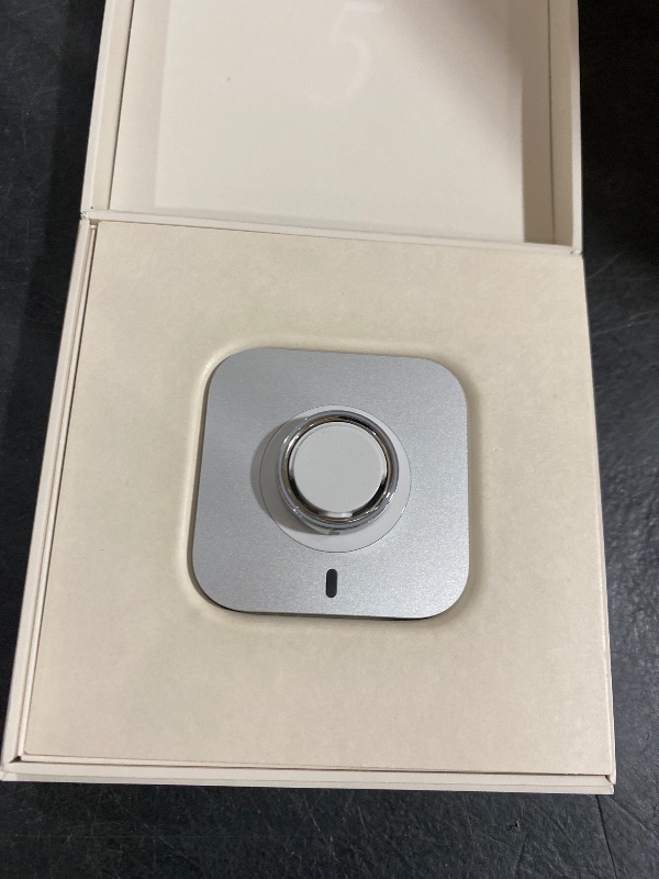 Photo 1 of OURA Ring 5 Smart Ring - Silver - Size 8
