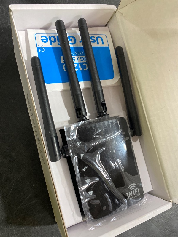 Photo 1 of RAGOAT WiFi Extender SGDRSDWSE