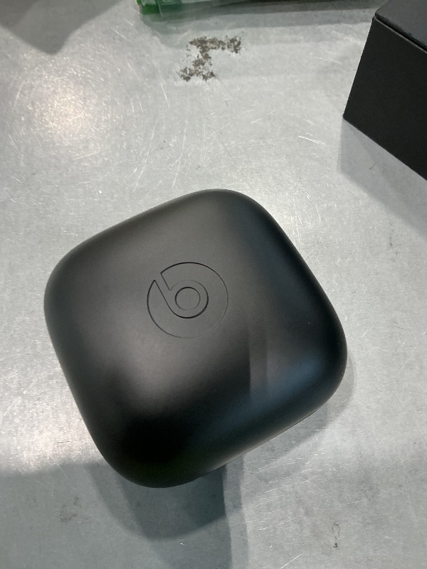 View 3 of [Earbuds don't work] Beats POWERBEATS PRO Wireless Earphones - Ivory