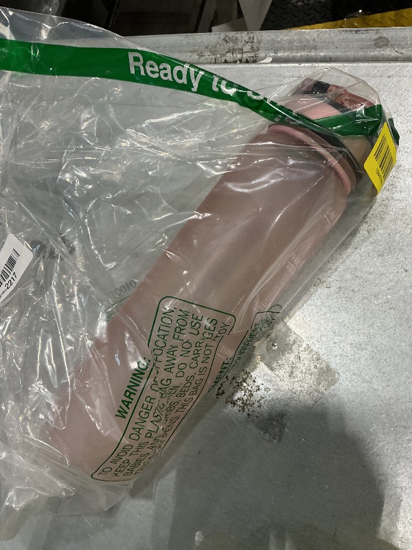 View 2 of [DAMAGED] Hyeta 32oz Water Bottle with Straw & Time Marker