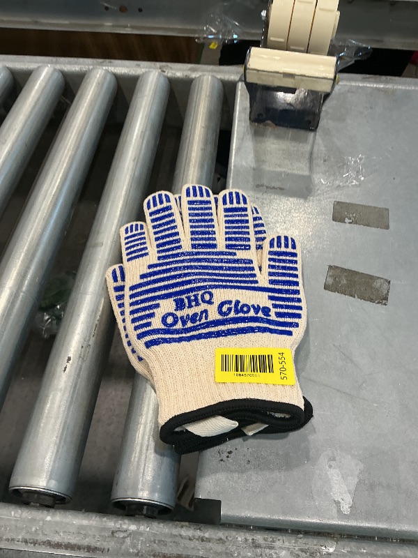View 1 of BHQ oven gloves XL