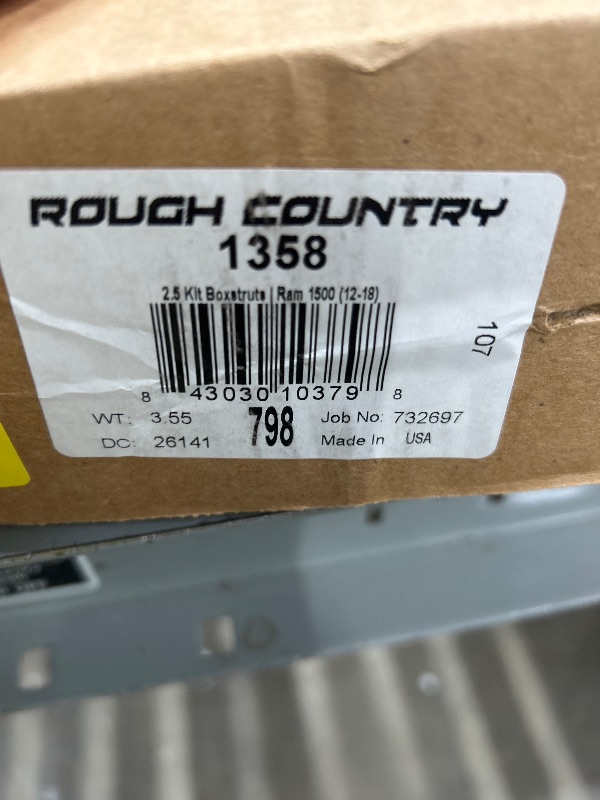 Photo 1 of **SIMILAR, SEE PHOTOS** Rough Country 2.5" Suspension Leveling Kit for Ram 1500 4WD (2006-2011) - Run up to 33" Tires