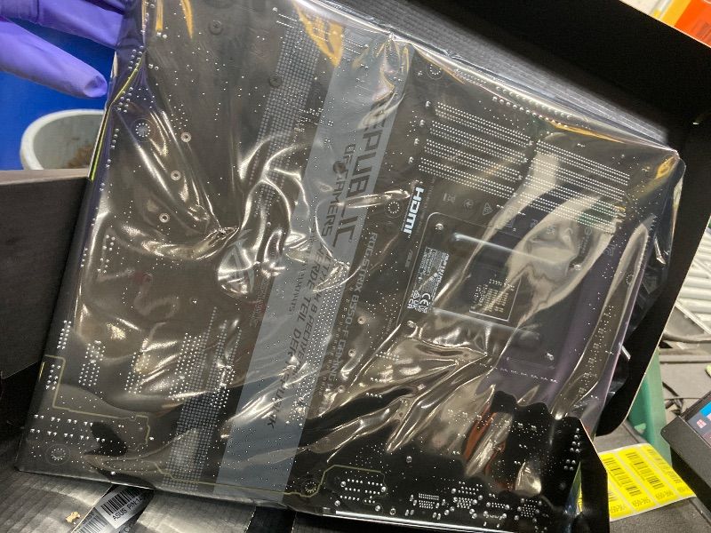 Photo 1 of ****** SEALED BY COMPANY******* ASUS ROG Strix B550-F Gaming WiFi II AMD Socket AM4 ATX DDR4 Motherboard