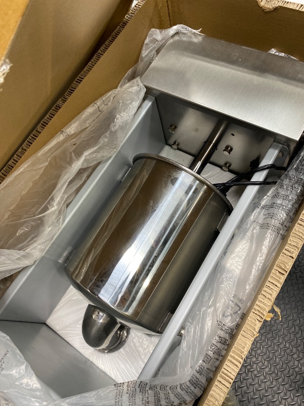 Photo 1 of *HEAVY* VEVOR Sausage Stuffer