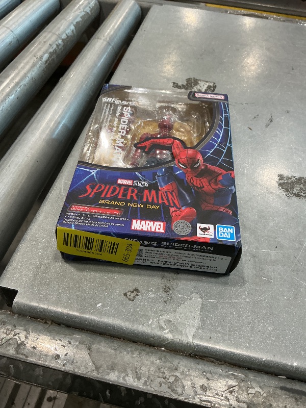 View 2 of [Left arm is broken] TAMASHII NATIONS Spider-Man Action Figure (Spider-Man: Brand New Day)