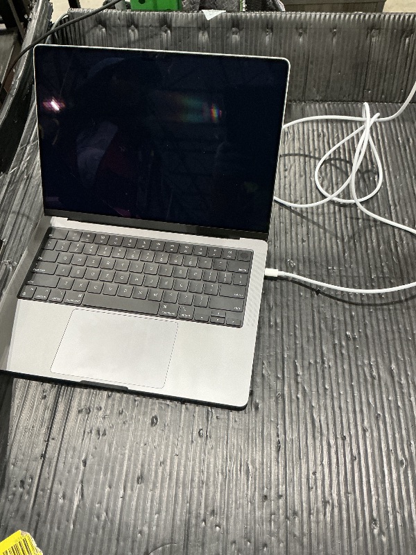 View 7 of ***WONT TURN ON****[SOLD FOR PARTS] Apple MacBook Pro 14-inch M1 Pro (16GB RAM, 512GB SSD)