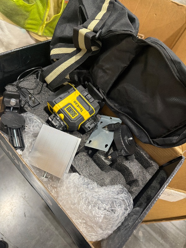 Photo 1 of ***BROKEN, SOLD FOR PARTS*** 16 Lines Laser Level with Tripod - Green Cross Line Laser, 4x360° Self Leveling Laser Level, 4D Self Leveling Tool for DIY Picture Hanging, Home Renovation, Indoor Project, 2 Batteries Included