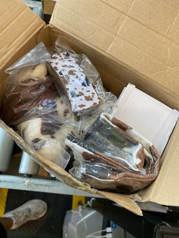 Photo 1 of [MISSING PARTS] FillTouch 7 Pcs Cow Gifts Set for Women Graduation CNA Week 2026 End of Year Teacher Western Cow Lover Stuff 20oz Insulated Tumbler Blanket Tote Makeup Bag Socks Bracelet Keychain Hair Clip