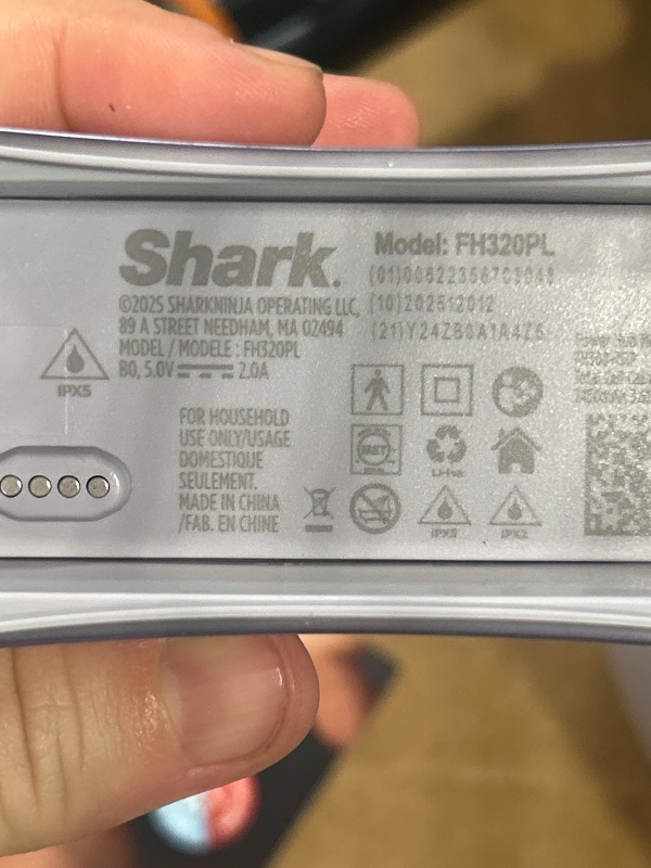 View 2 of ****SIMILAR ITEM***
Shark FacialPro Glow + DePuffi FH320PL Facial & Contrast Therapy