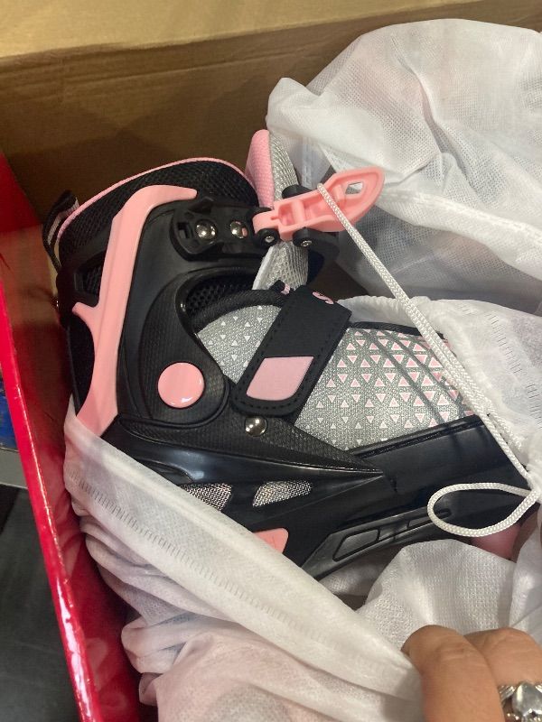 Photo 1 of !!!HAVE BEEN UJSED!!!SULIFEEL 4 Sizes Adjustable Roller Skates for Kids, Quad Skates with Light up Wheels, Safe Fun Children Big Kids Skates for Ages 5-8, Best Gift for Beginners Outdoor Skates Sports (Pink, Medium)