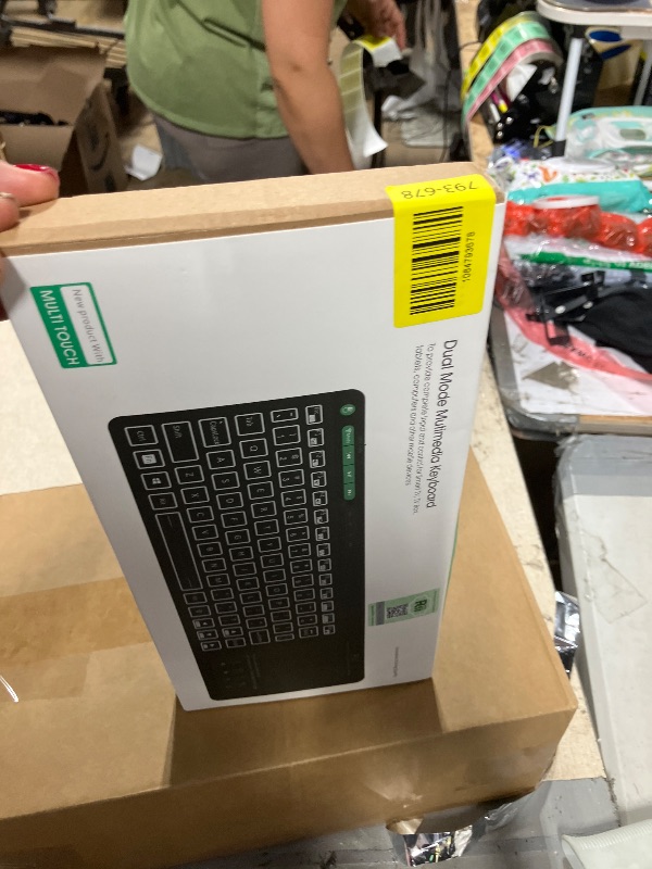Photo 1 of (Dual Mode) Rii RT518S Wireless and Bluetooth 2-LED Color Backlit Multimedia Keyboard with Multi-Touch Big Size Trackpad,Rechargable Keyboard for Android TV Box,PC,Tablets,Smart TV, HTPC, IPTV,Windows