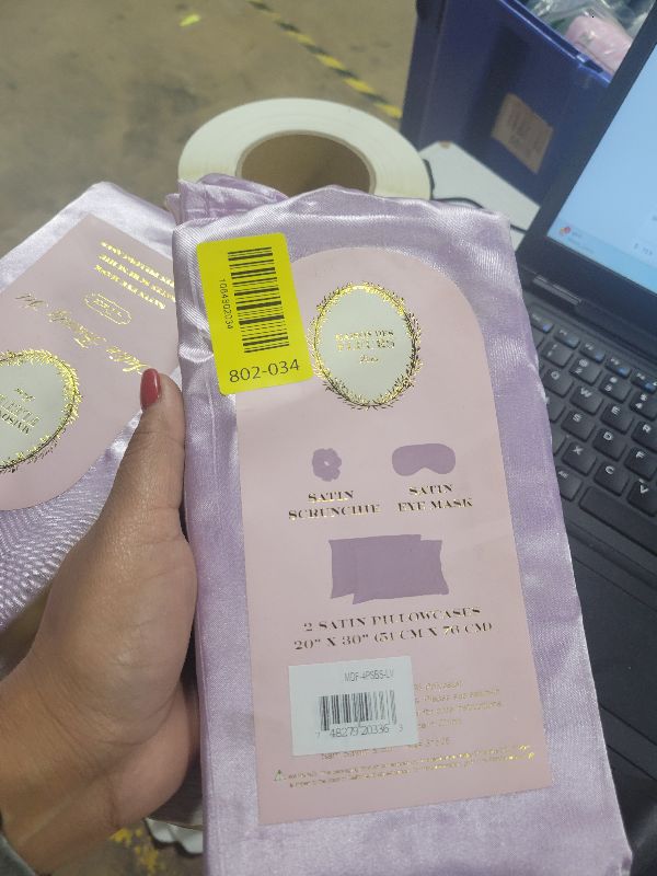 Photo 1 of 5Pcs Silky Sleep Mask Eye Masks Breathable Soft Satin Pillowcases Set for Sleeping Similar to Silk Pillowcase Travel Gift