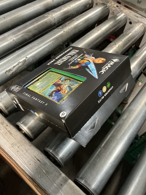 Photo 1 of ***FACTORY SEALED***
Magic: The Gathering - Final Fantasy Collector's Edition Commander Deck Bundle