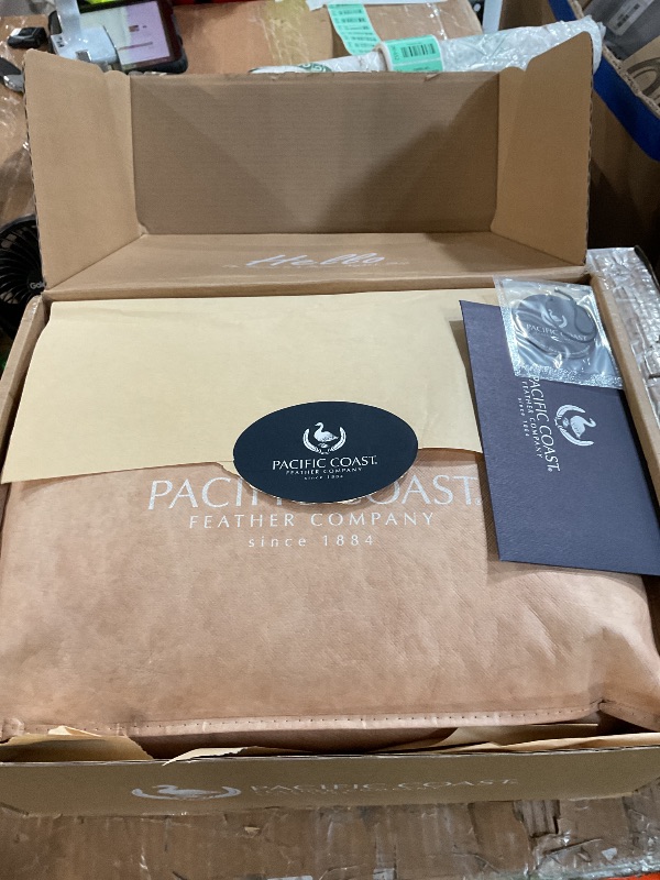 Photo 1 of ***PACK OF1**Pacific Coast Down Pillow, Luxury Hotel Collection Bed Pillow for Sleeping, Queen Size of 1, 100% Organic Cotton Shell, 650 Fill Power, Firm Pillows, Suit for Back and Side Sleepers