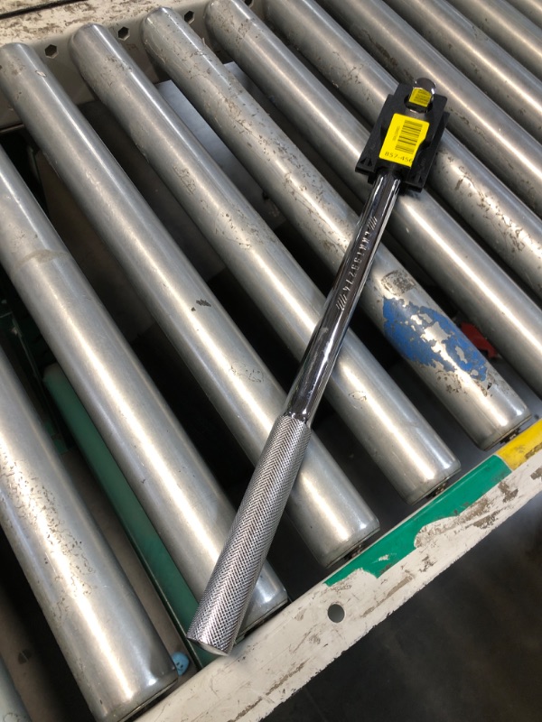 Photo 1 of ***STOCK PHOTO FOR REFERENCE ONLY***CRAFTSMAN CMMT99274 3/4-In Dr 18-In Breaker bar
