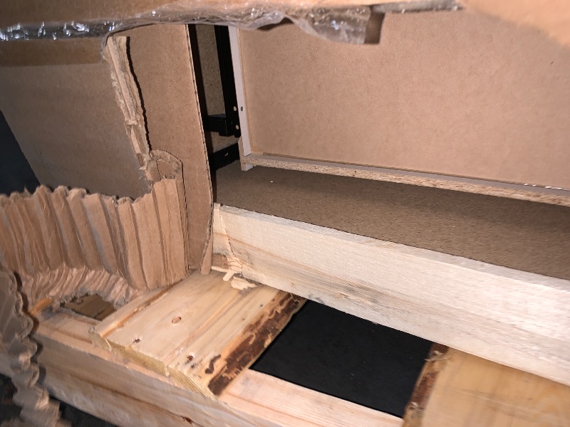 Photo 1 of ***READ NOTES***(MINOR DAMAGE SHOWN)
Signature Design by Ashley Rustic 6-Drawer Dresser