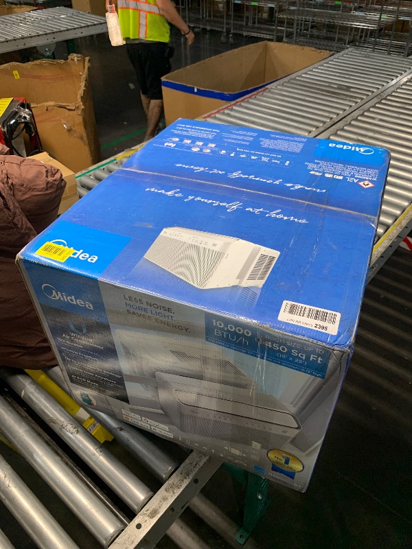 Photo 1 of ***FACTORY SEALED***
Midea 10,000 BTU U Shaped Window Air Conditioner, Cools up to 450 Sq Ft