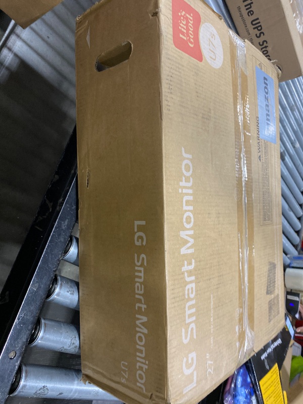 Photo 1 of LG 27" Smart 4K UHD IPS Monitor