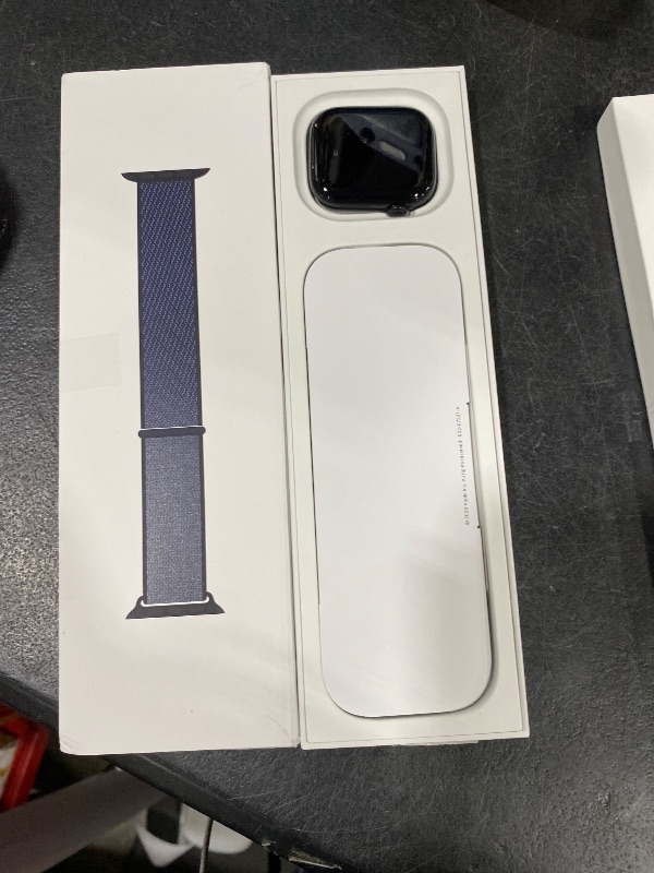 Photo 1 of Apple Watch Series 10 Smartwatch