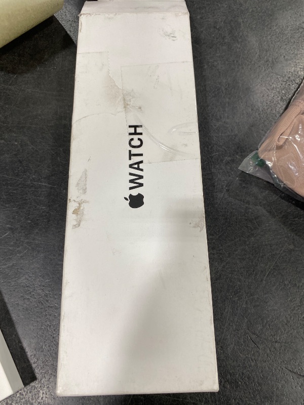 Photo 1 of Apple Watch SE (2nd Gen) GPS 40mm Smartwatch