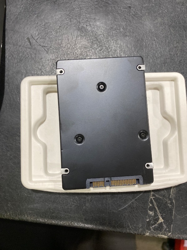 Photo 1 of Samsung 870 QVO 8TB 2.5" Internal SSD