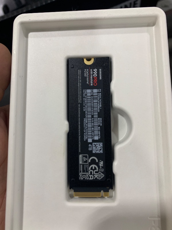 Photo 1 of Samsung SSD 990 PRO 4TB M.2 NVMe PCIe 4.0