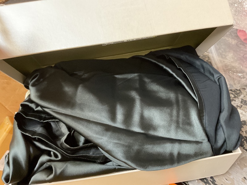 Photo 1 of THXSILK King Silk Duvet Cover Set 3 pcs, Black