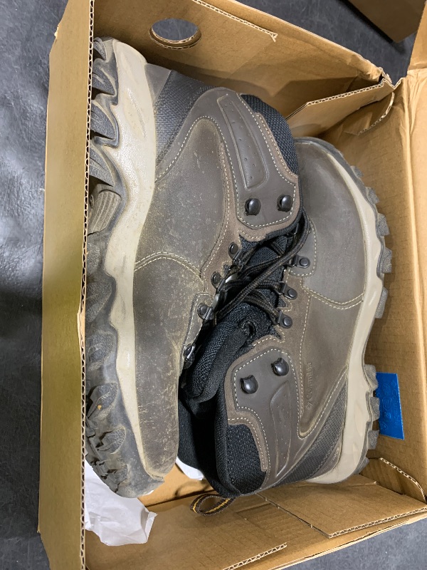 Photo 1 of Columbia Men's Newton Ridge II Waterproof Hiking Boot