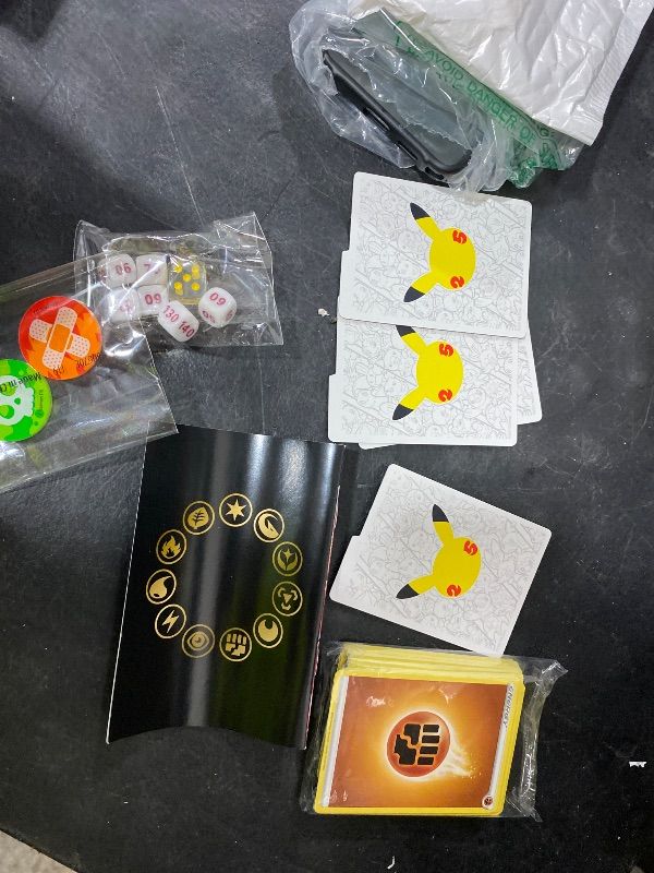 Photo 1 of Pokemon 25th Anniversary Celebrations Elite Trainer Box