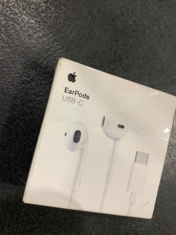 Photo 1 of Apple EarPods Headphones with USB-C