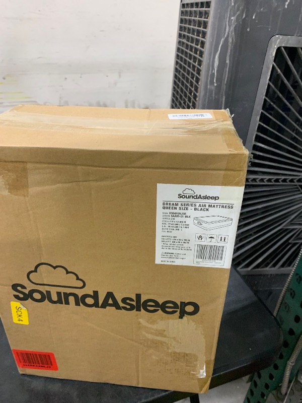 Photo 1 of SoundAsleep Dream Series Raised Queen Air Mattress with Built-in Pump