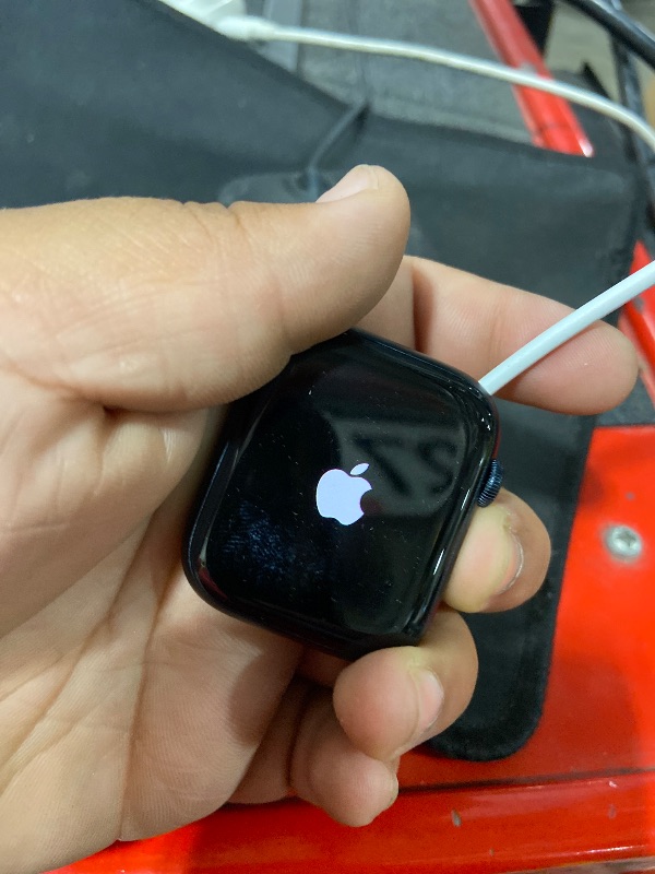 Photo 1 of Apple Watch Series 7 GPS 45mm Smartwatch